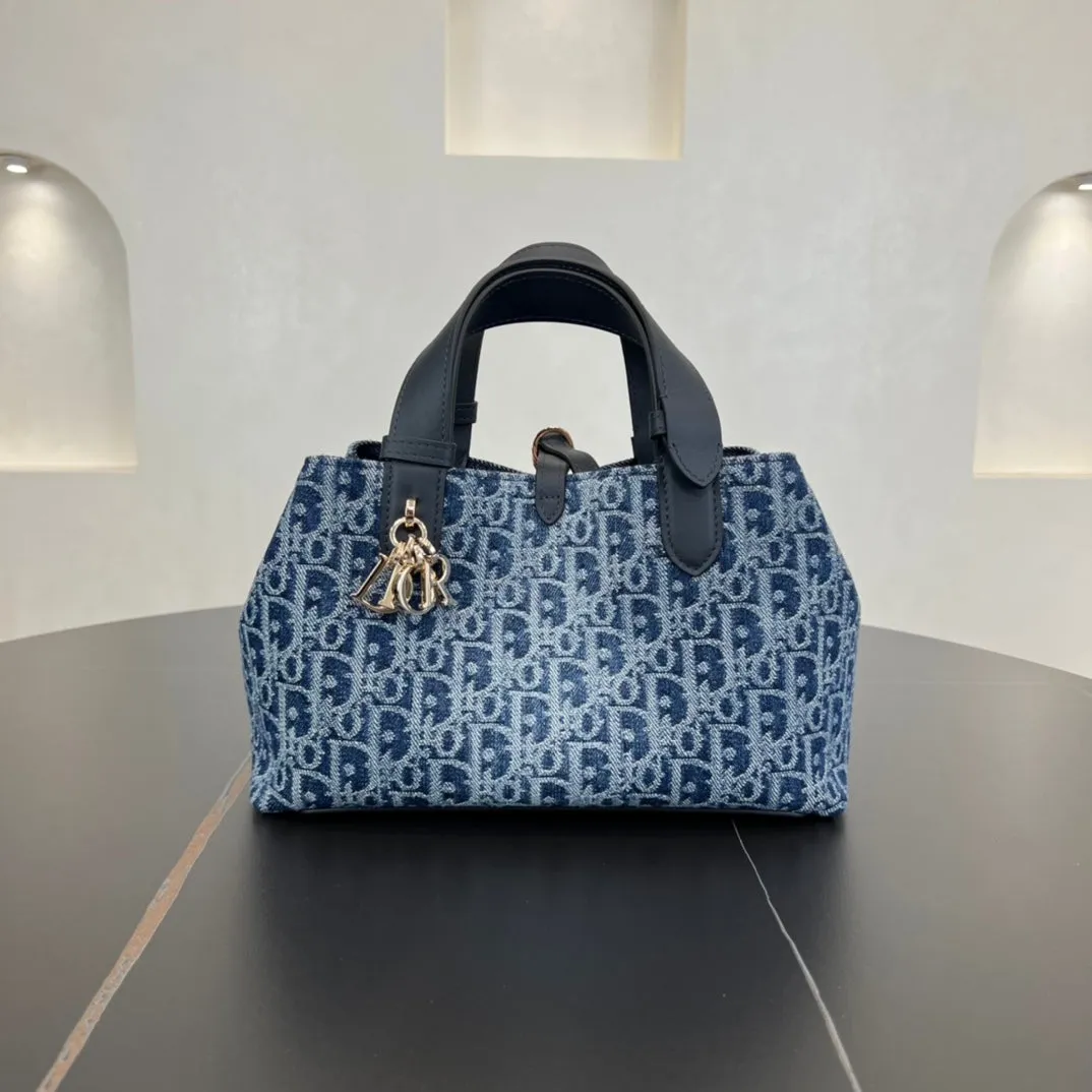 23cm Toujours Blue Underarm Shoulder Bag 286761