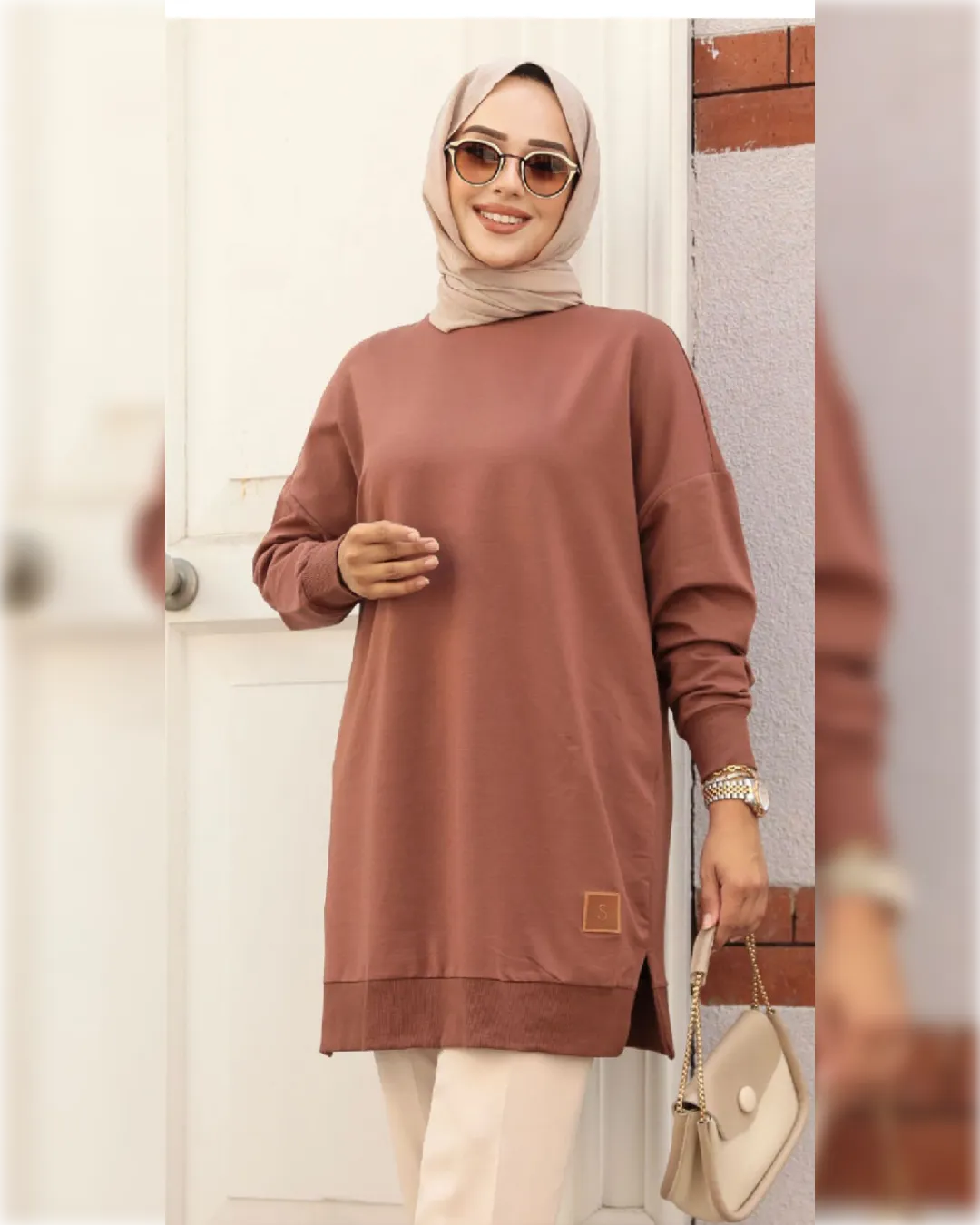 Cozy Long Cotton Blouse in Brown Shade   بلوزة رياضية قطنية دافئة باللون البني الجميل