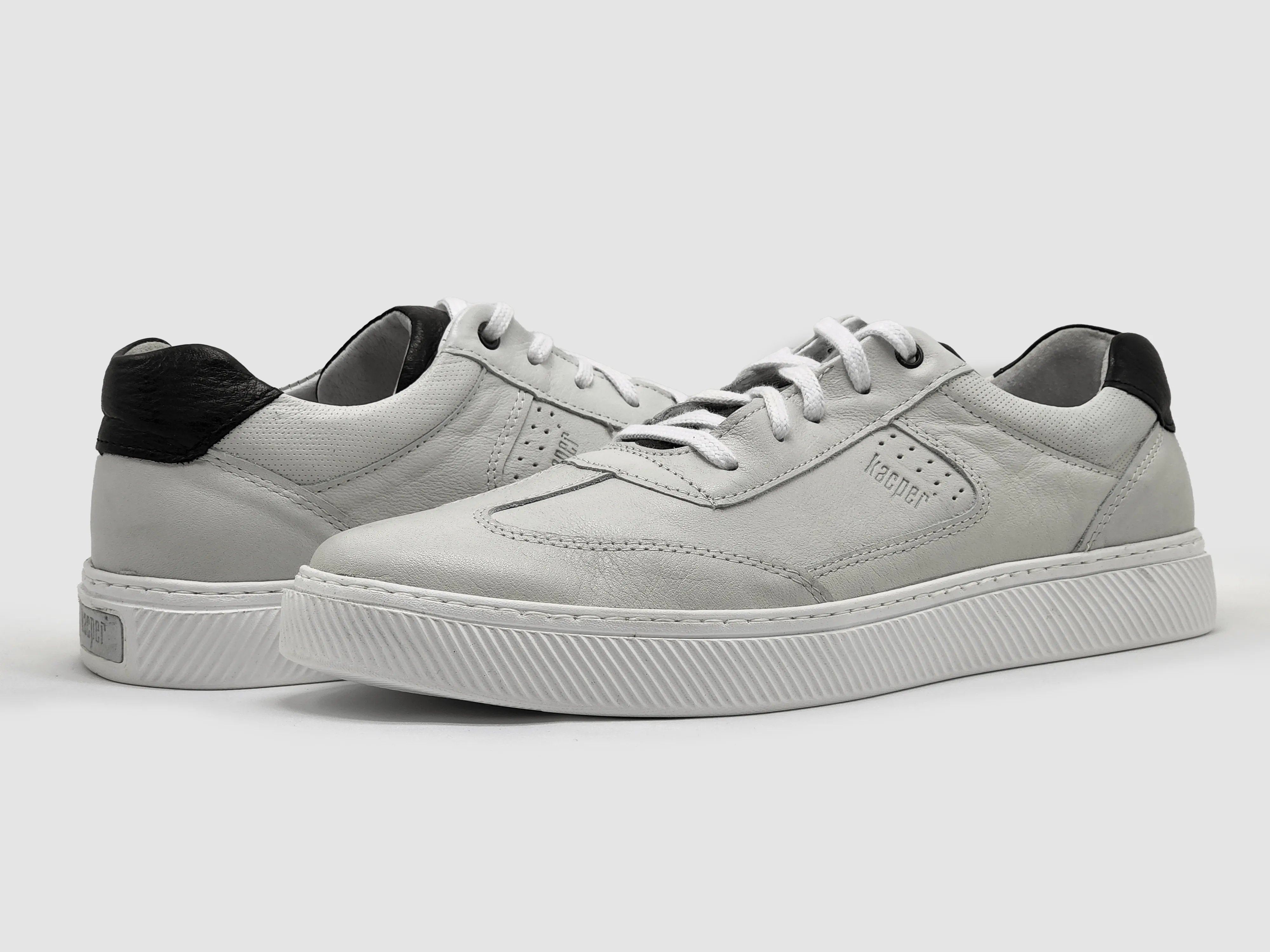 Men's Classic Leather Sneakers - White