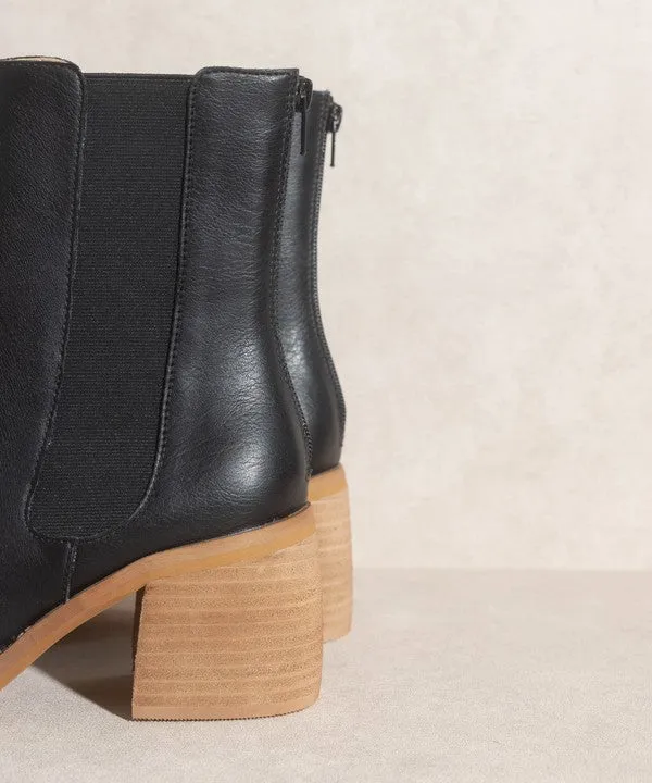 Olivia   Chelsea Heel Boots